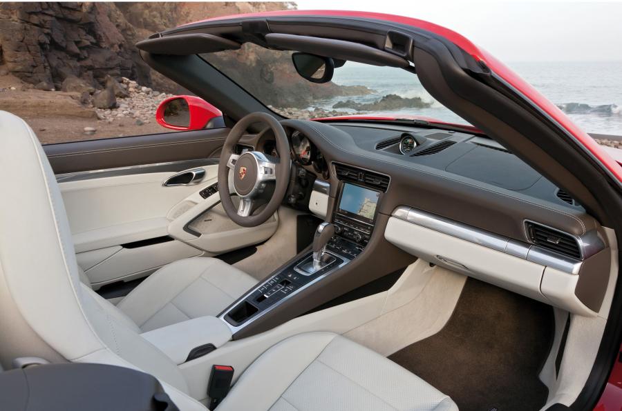  Porsche 911 Carrera S Cabriolet 2011 года  (фото 21 из 61)